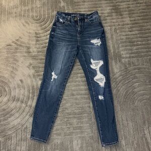 American Eagle Outfitters High Rise Distressed Jeans - Dark Blue